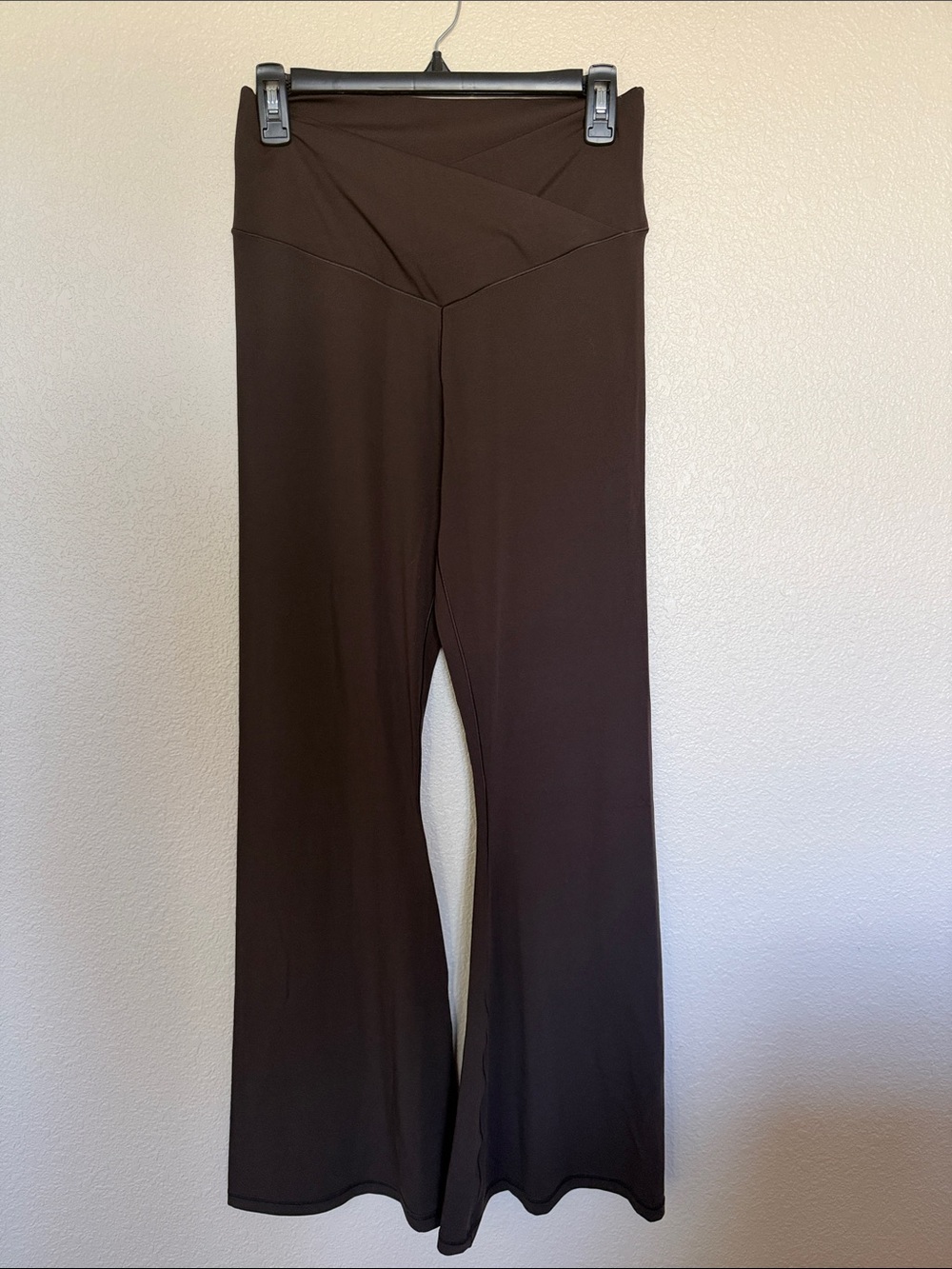 Aerie Women’s High-Waist Brown Flared Yoga Pants